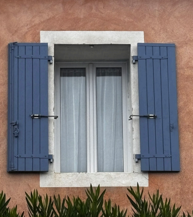 Rénovation de volets bois à Sorgues